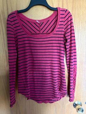 Free People Striped Long-Sleeve Scoop Neck Top - Navy/Red Sz M